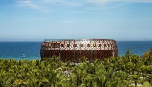 Basket Boat-Shaped Convention Centre Opens in Vietnam
